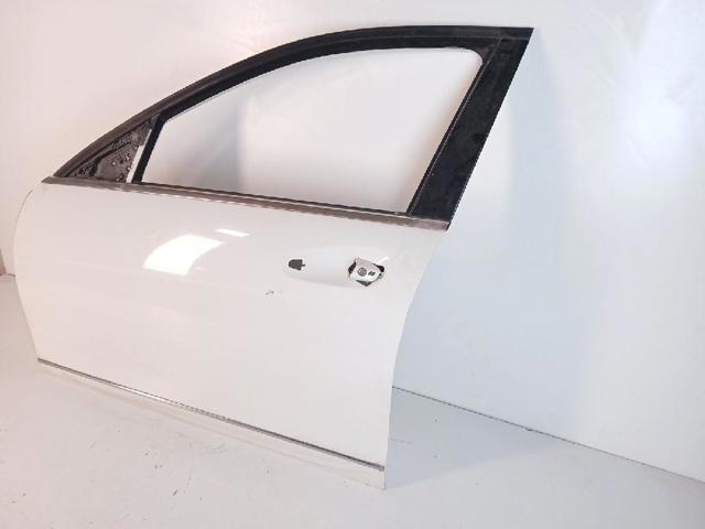 Porta dianteira esquerda Mercedes C W204