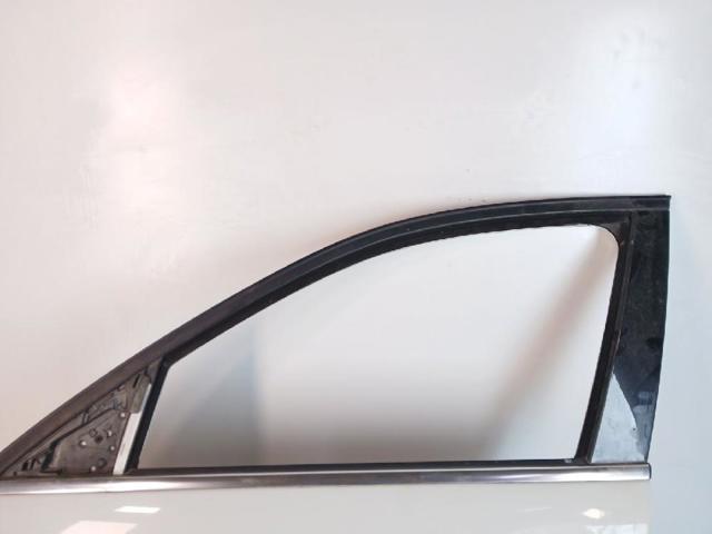 Porta dianteira esquerda Mercedes C W204