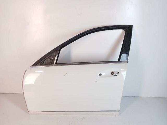 Porta dianteira esquerda Mercedes C W204