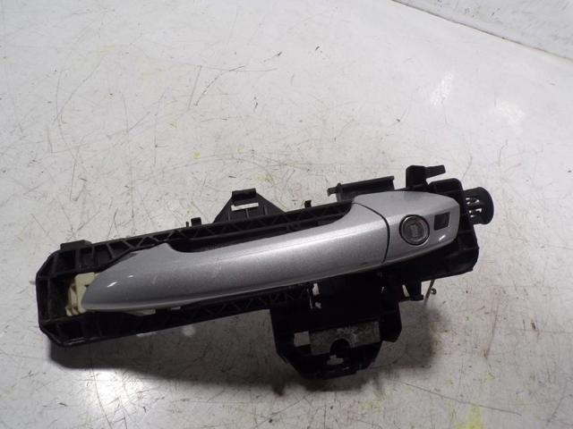 MERCEDES A20476001709775 Ручка двери левой наружная передняя/задняя в наличии Житомир