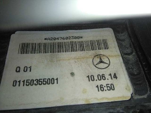 MERCEDES A2047602300 Держатель наружной ручки двери левых дверей в наличии Львов