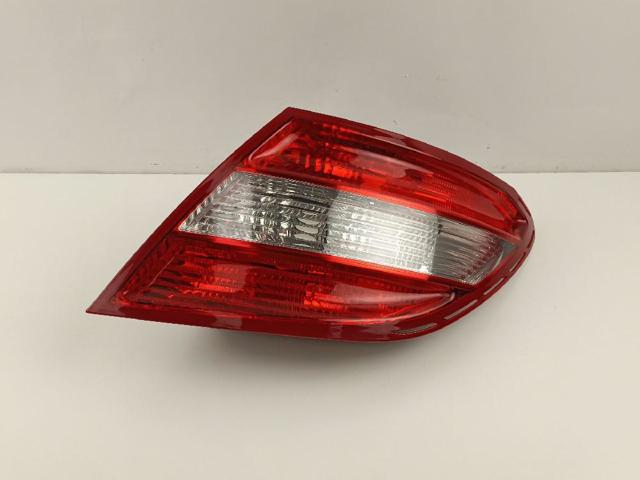 MERCEDES A2048200264 Задний фонарь в наличии Николаев