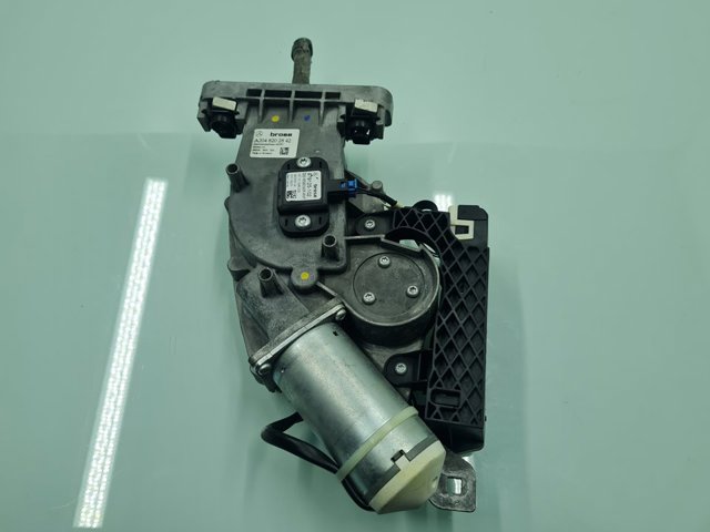 MERCEDES A2048202842 в наличии Киев