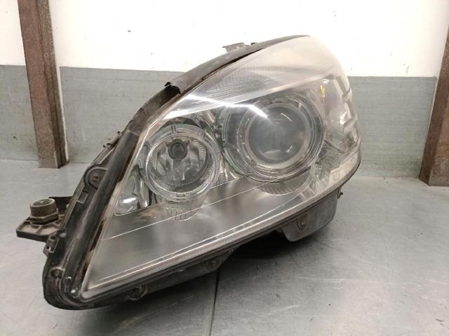 MERCEDES A2048202959 Левая фара в наличии Житомир