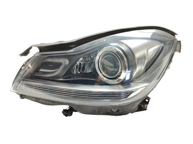 Luz esquerda A2048203539 Mercedes