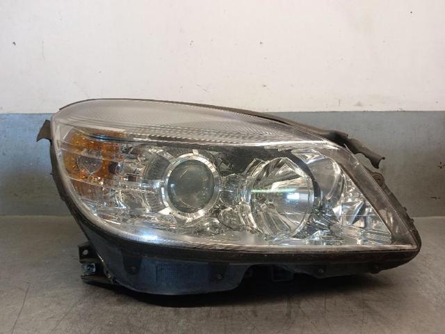 MERCEDES A2048208461 Правая фара в наличии Житомир