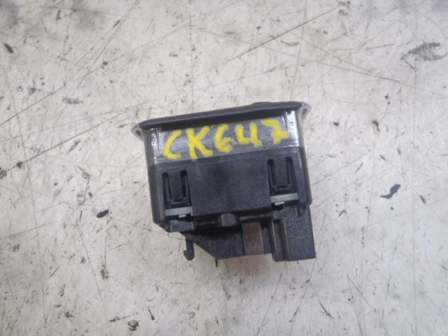 MERCEDES A20487004519107 Кнопочный блок управления стеклоподъемником передний левый в наличии Черкассы