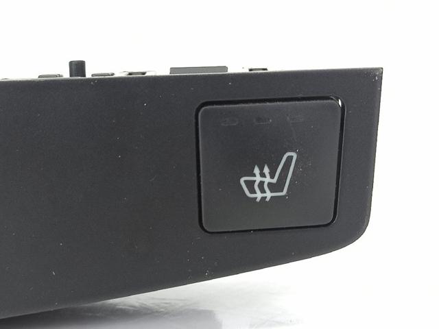 MERCEDES A2048705910 Блок кнопок центральной консоли в наличии Сумы