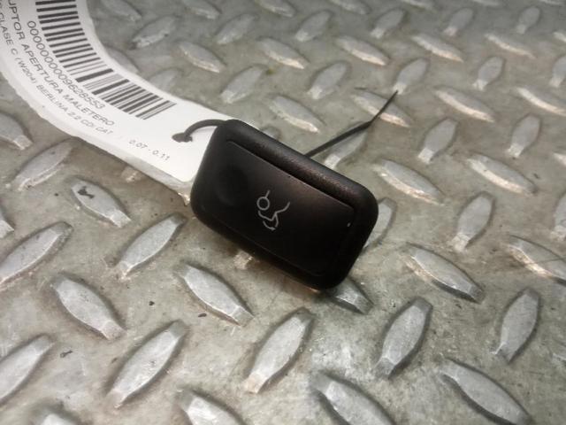 MERCEDES A2048707051 в наличии Тернополь