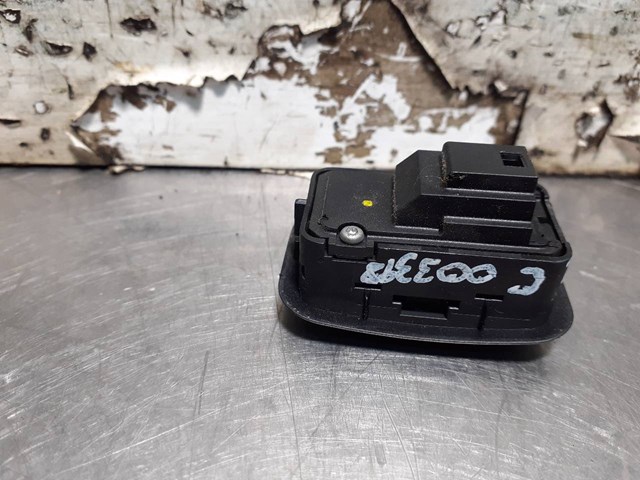 MERCEDES A2048707051 в наличии Павлоград