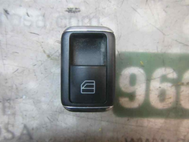 MERCEDES A20487073589107 Кнопочный блок управления стеклоподъемником передний правый в наличии Павлоград