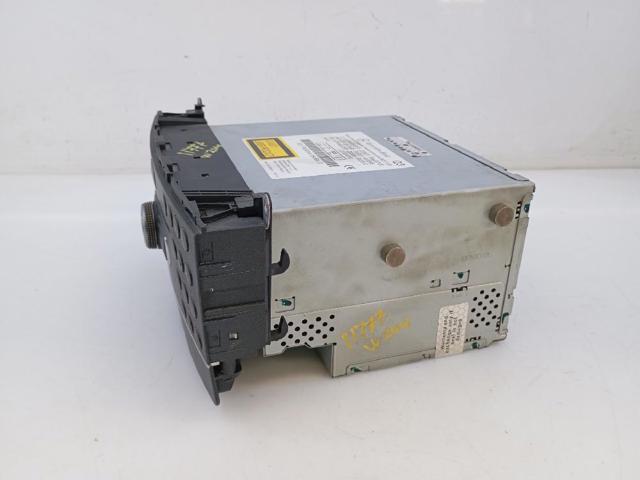 A2049069701 MERCEDES Магнитола (радио AM/FM) купить в Хмельницкий