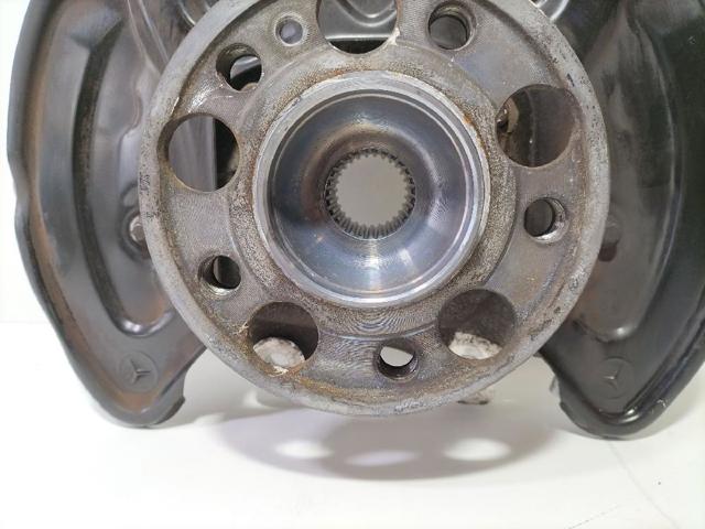 A2053508708 MERCEDES Цапфа задняя левая купить в Черновцы