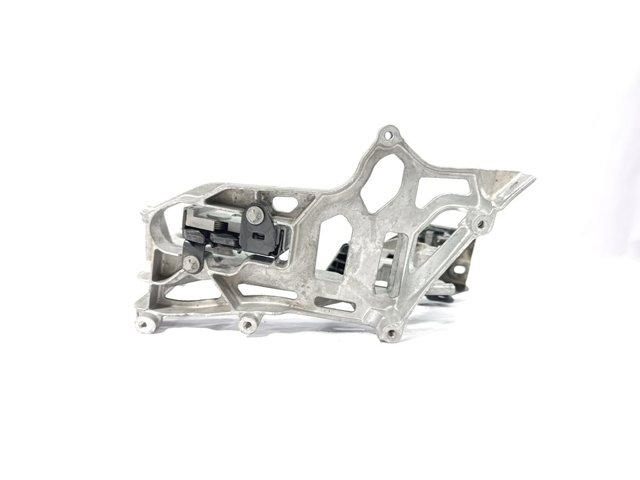 A2056221700 MERCEDES купить в Ровно