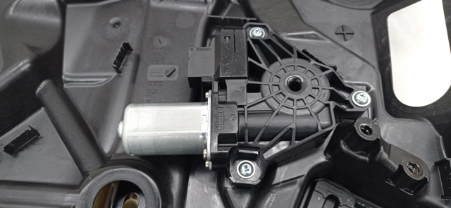 A2057300279 MERCEDES купить в Николаев