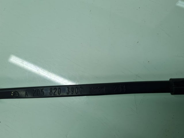 A2058203900 MERCEDES Поводок стеклоочистителя купить в Николаев