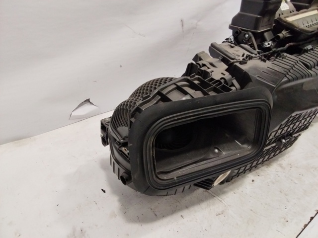 MERCEDES A2058308605 в наличии Запорожье