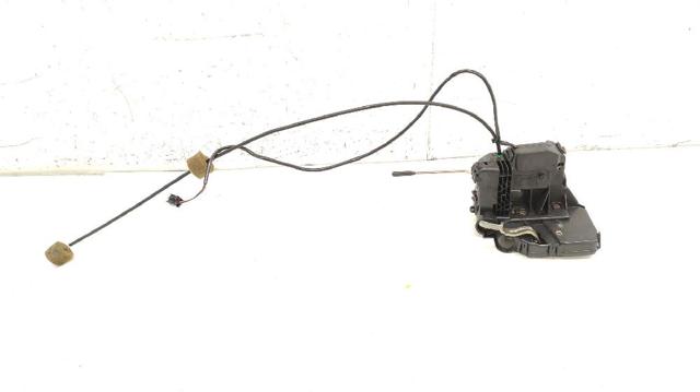 MERCEDES A2097200435 Замок двери передней левой в наличии Черкассы
