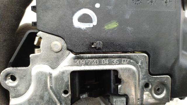 MERCEDES 2097200435 Замок двери передней левой в наличии Днепр