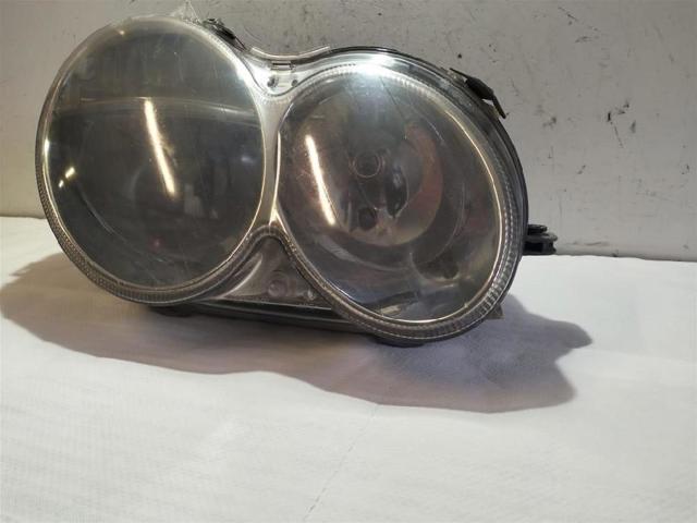 A2098202661 MERCEDES Правая фара купить в Винница
