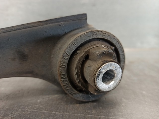 A2103308807 MERCEDES Рычаг передней подвески верхний правый купить в Чернигов