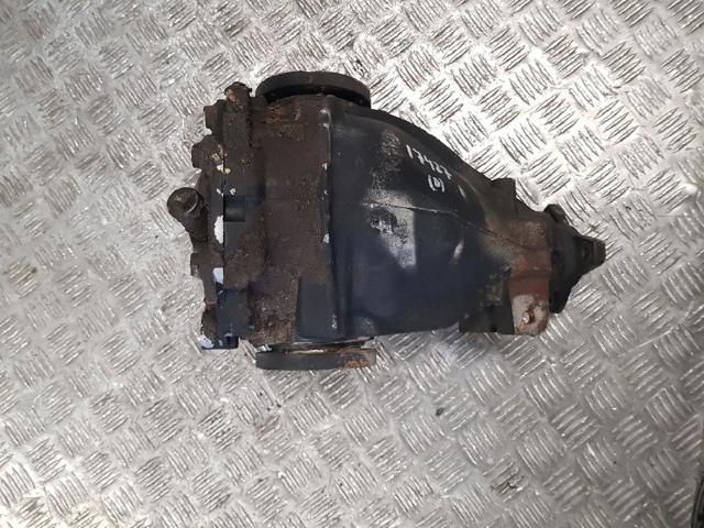 MERCEDES 2103513008 Крышка редуктора заднего в наличии Днепр