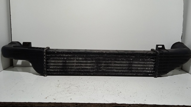 Radiador de intercooler A2105001500 Mercedes