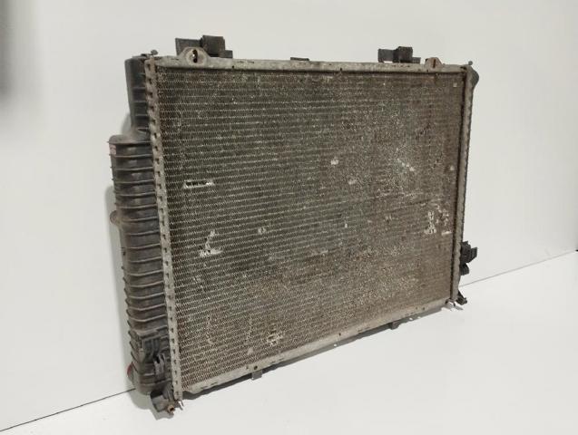 A2105005803 MERCEDES Радиатор охлаждения двигателя купить в Павлоград