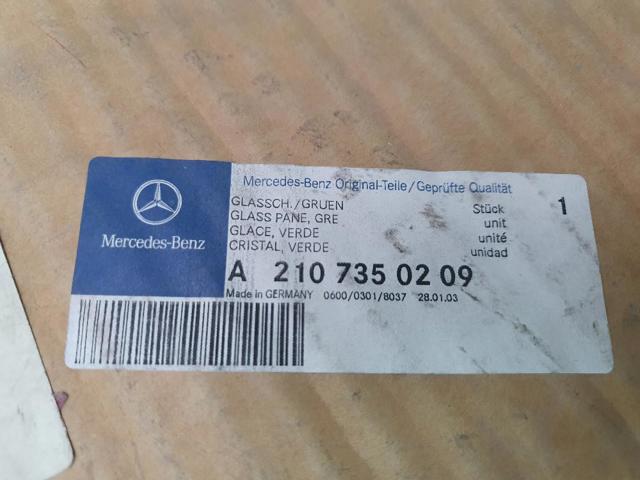 2107350209 MERCEDES Стекло-форточка двери задней правой купить в Ирпень