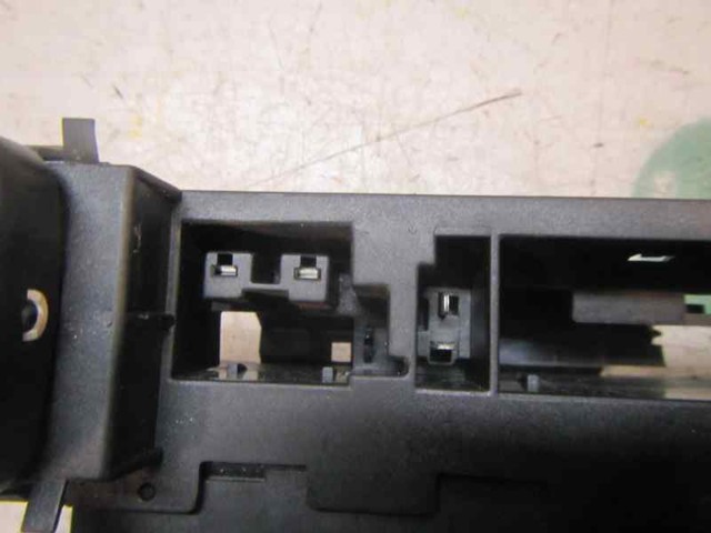 MERCEDES A2108200151 Кнопка включения обогрева сиденья в наличии Полтава