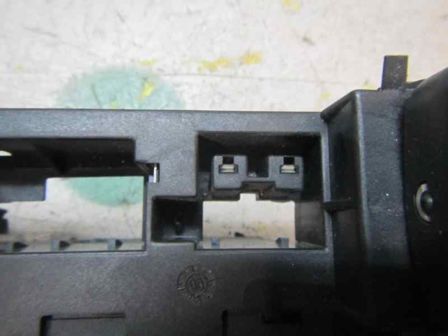 MERCEDES A2108200151 Кнопка включения обогрева сиденья в наличии Житомир