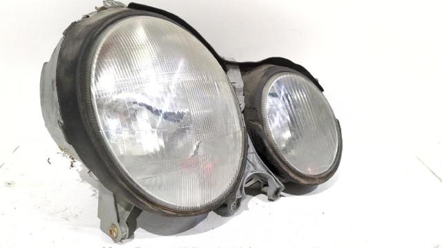 A2108203061 MERCEDES Правая фара купить в Житомир