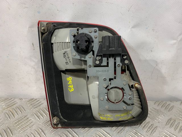 MERCEDES A2108207464 Фонарь задний правый внутренний в наличии Киев