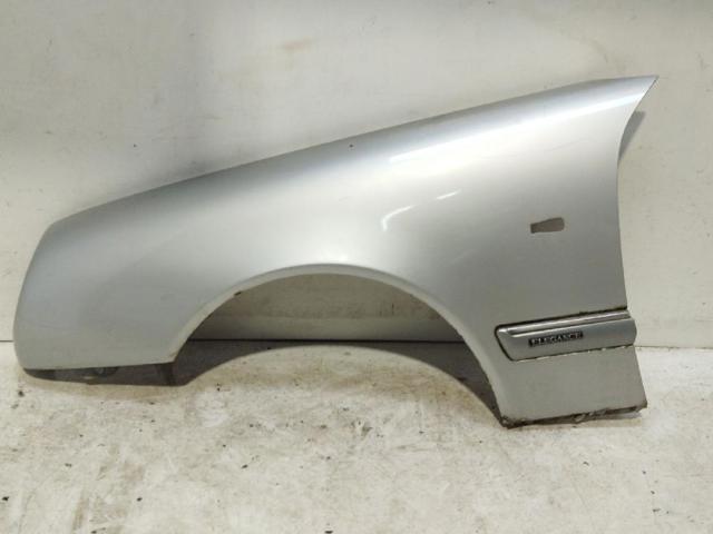 MERCEDES A2108800118 Крыло переднее левое в наличии Украина