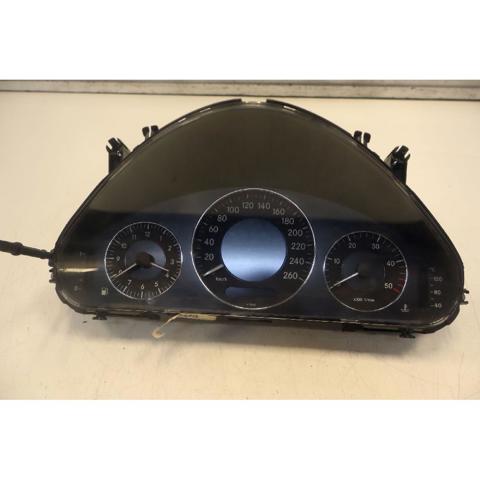 MERCEDES A2114404411 Панель приборов в наличии Винница