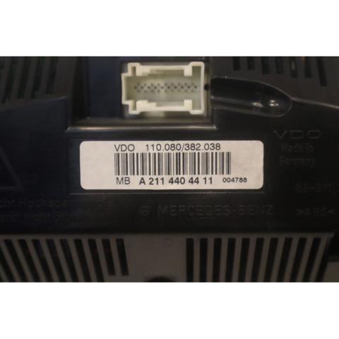 MERCEDES A2114404411 Приборная доска (щиток приборов) в наличии Одесса