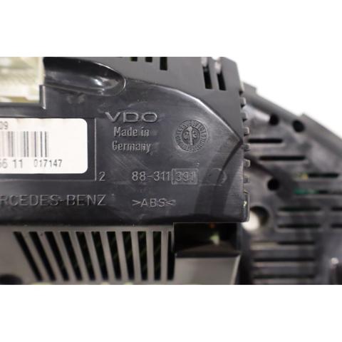 MERCEDES A2115405611 Панель приборов в наличии Львов