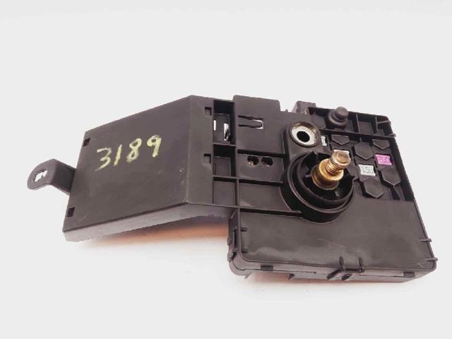 MERCEDES 2115461141 Колодка соединительная плюсового кабеля в наличии Сумы