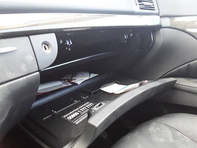MERCEDES A2116803152 Кнопка аварийки в наличии Кривой Рог