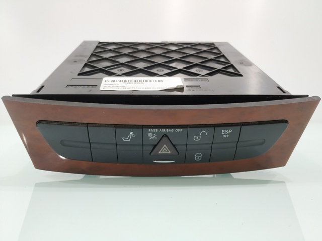 MERCEDES A2116803152 Кнопка аварийки в наличии Львов