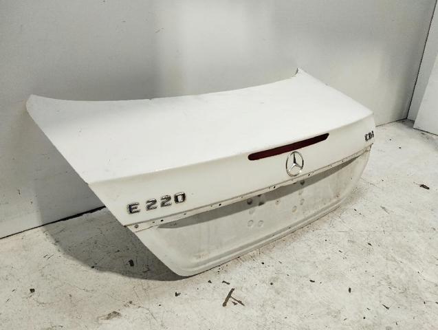 MERCEDES A2117500375 Крышка багажника в наличии Полтава