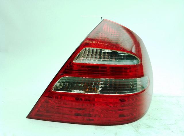 MERCEDES A2118200464 Фонарь задний правый в наличии Хмельницкий