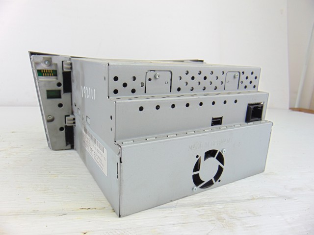 A2118203297 Магнитола (радио AM/FM) купить Запорожье