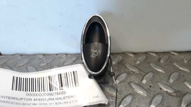 MERCEDES A2118211151 Кнопка салона привода крышки багажника (двери 3/5-й (ляды) в наличии Кривой Рог