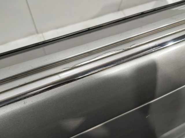 Pára-choque traseiro A2118800883 MERCEDES