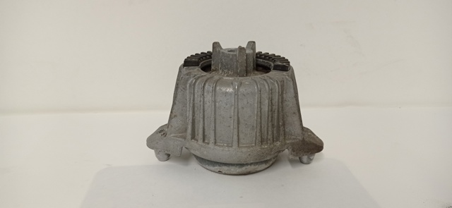 A2122404217Q1 MERCEDES купить в Черновцы