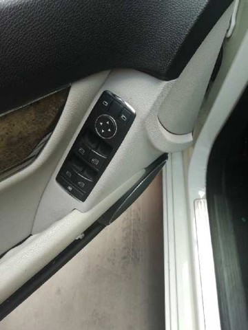 MERCEDES A2128208210 Кнопочный блок управления стеклоподъемником передний левый в наличии Сумы