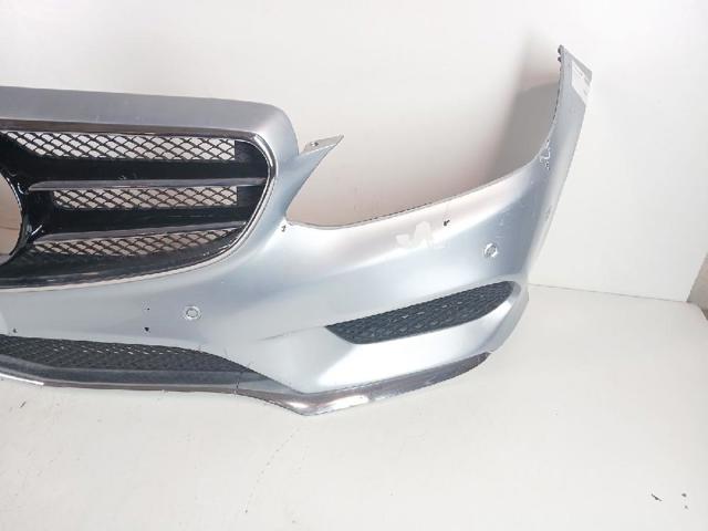 MERCEDES A2128851400 Решетка радиатора в наличии Полтава