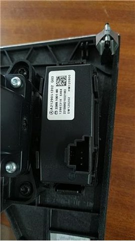 MERCEDES A2129051202 Блок кнопок центральной консоли в наличии Черновцы