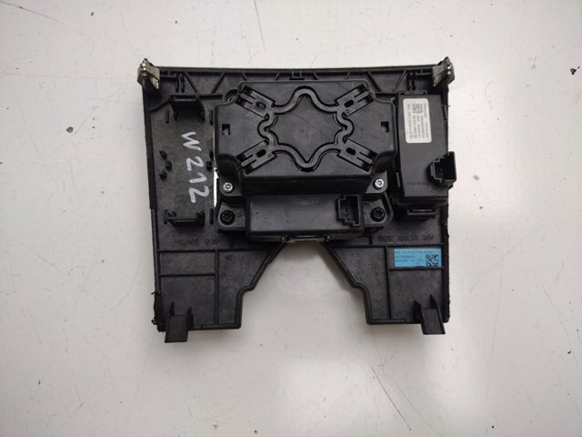 MERCEDES A2129051302 Блок кнопок центральной консоли в наличии Украина